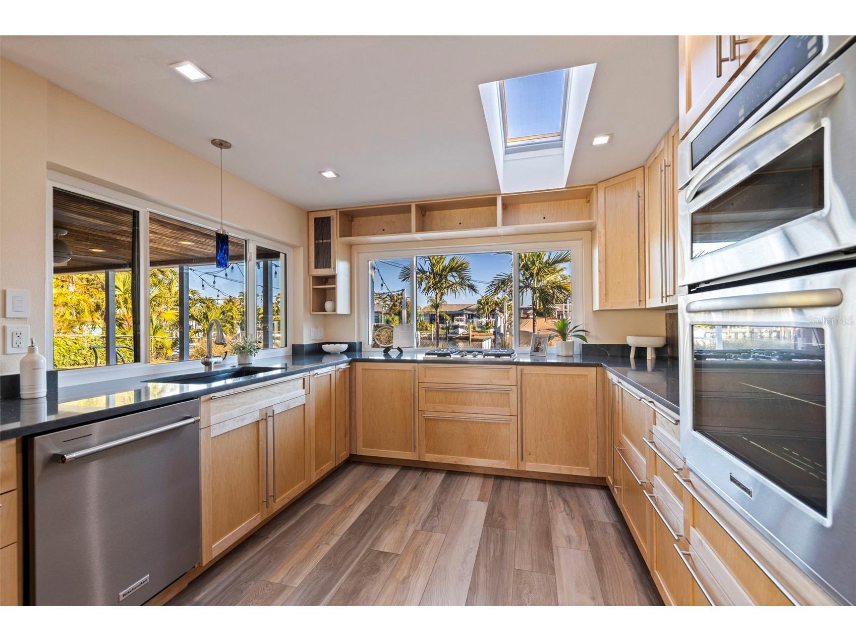 2024 Massachusetts Avenue NE Saint Petersburg FL 33703 TB8475638 image21