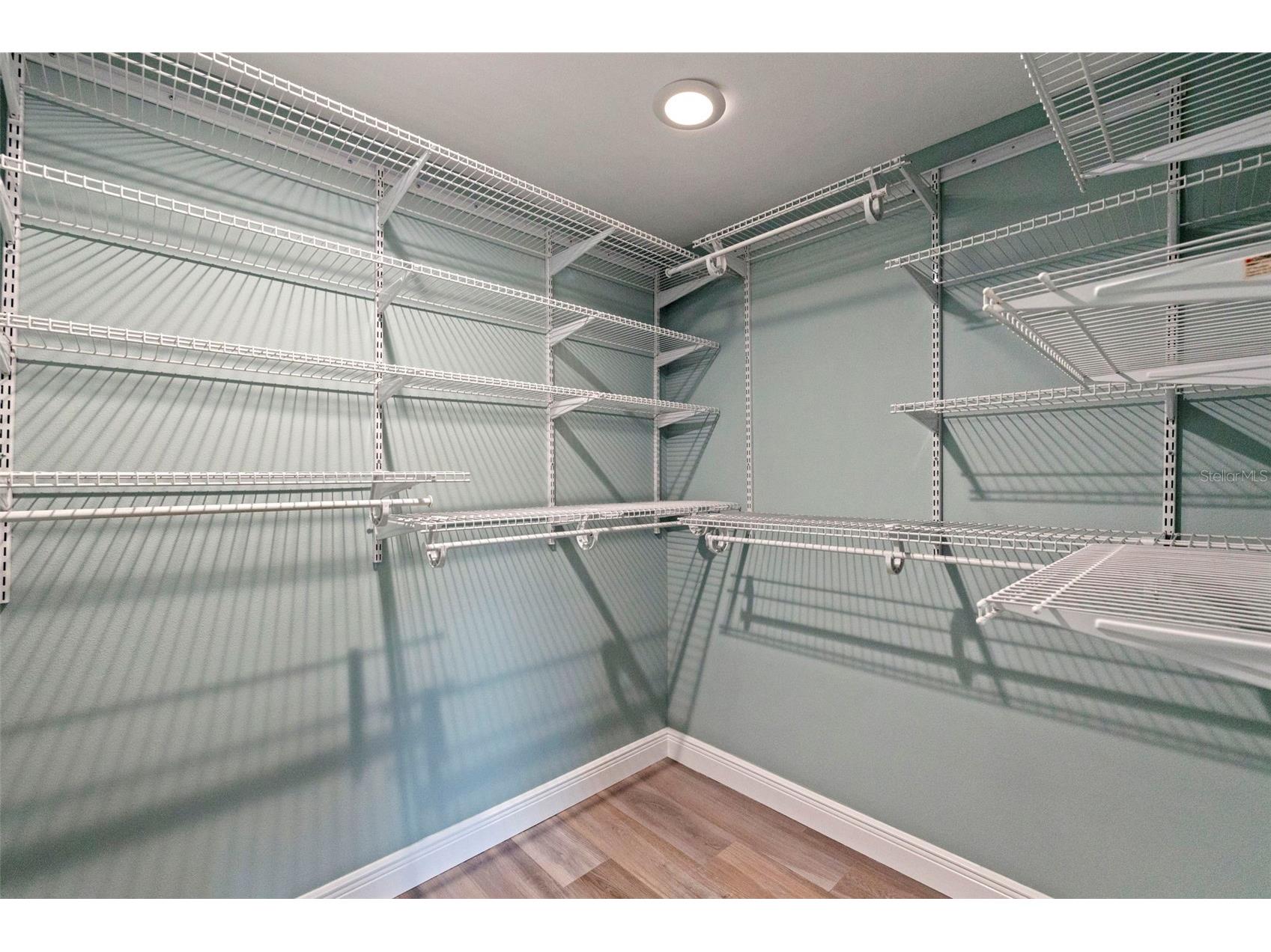 2024 Massachusetts Avenue NE Saint Petersburg FL 33703 TB8475638 image29
