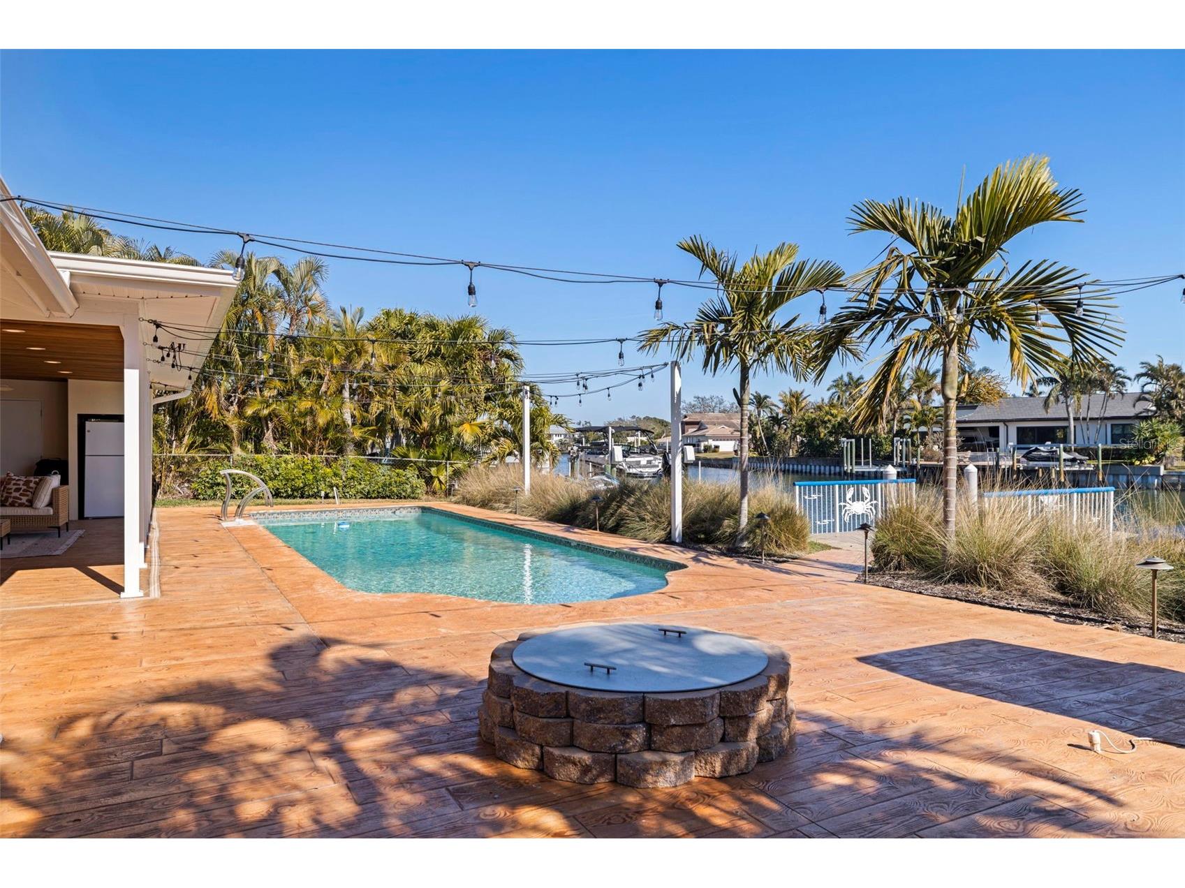 2024 Massachusetts Avenue NE Saint Petersburg FL 33703 TB8475638 image35