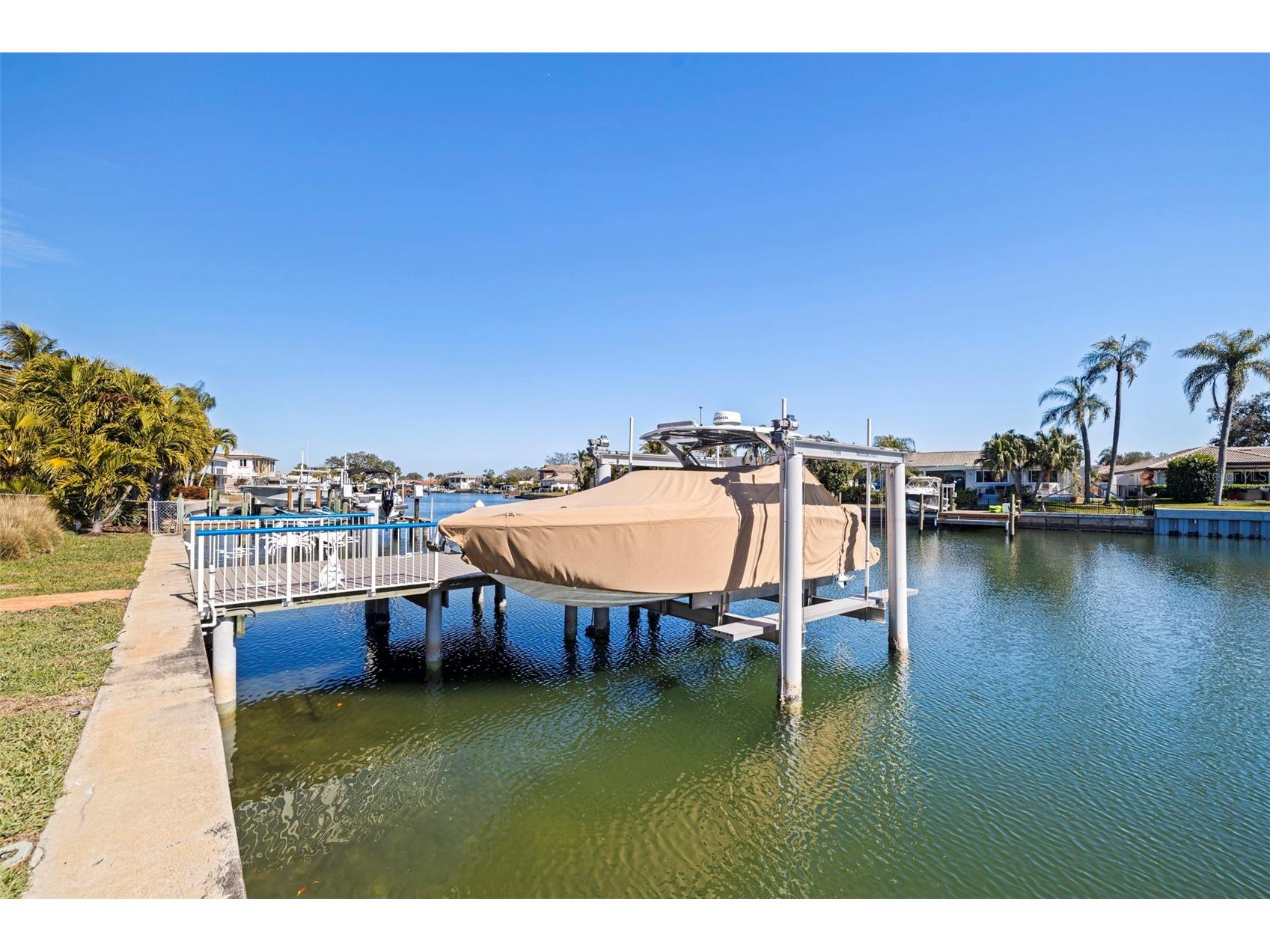 2024 Massachusetts Avenue NE Saint Petersburg FL 33703 TB8475638 image39