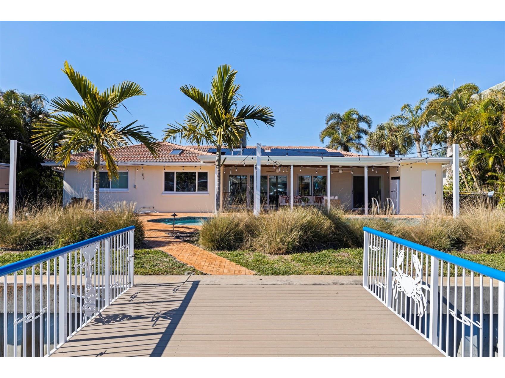 2024 Massachusetts Avenue NE Saint Petersburg FL 33703 TB8475638 image41