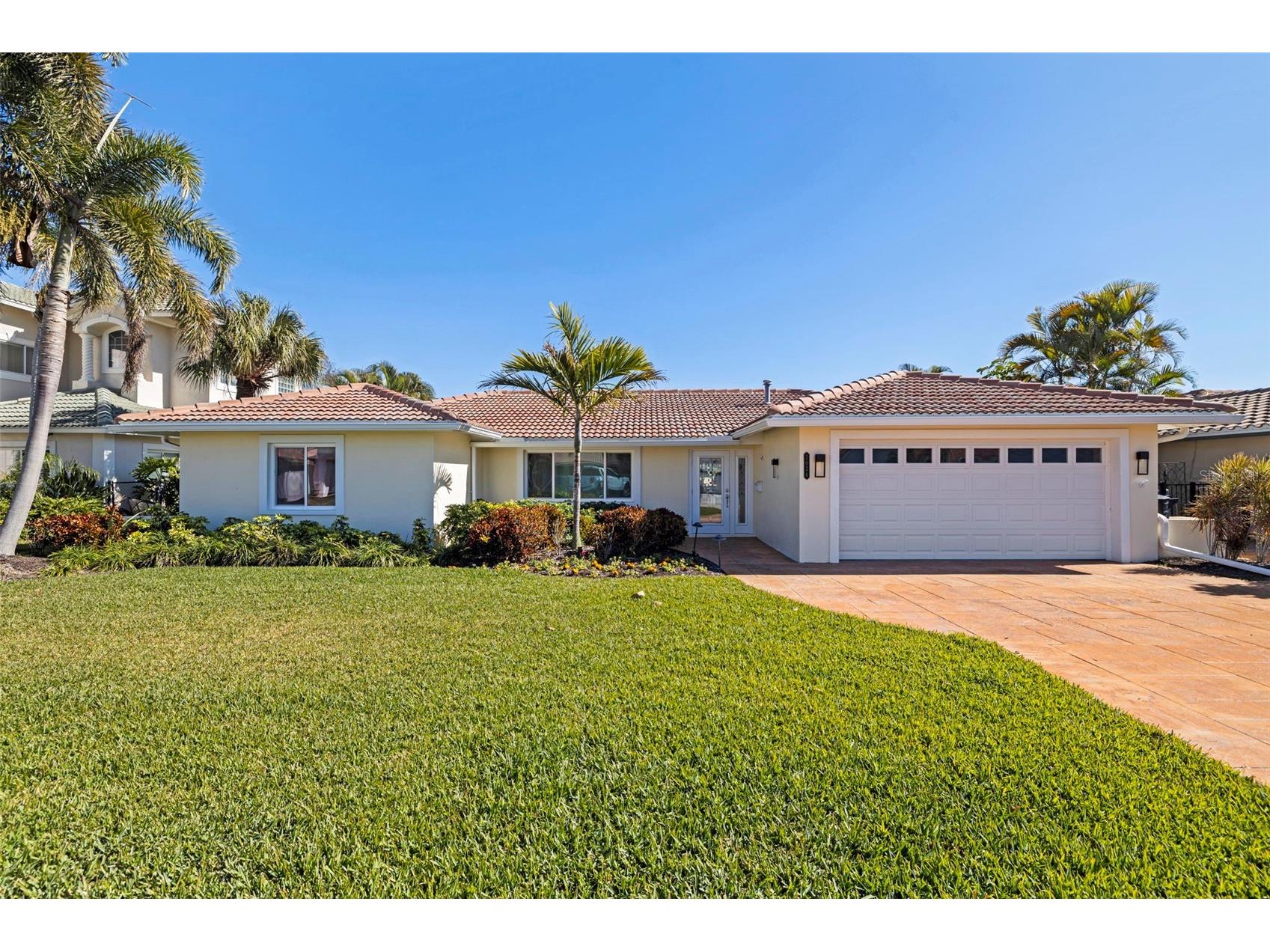 2024 Massachusetts Avenue NE Saint Petersburg FL 33703 TB8475638 image9