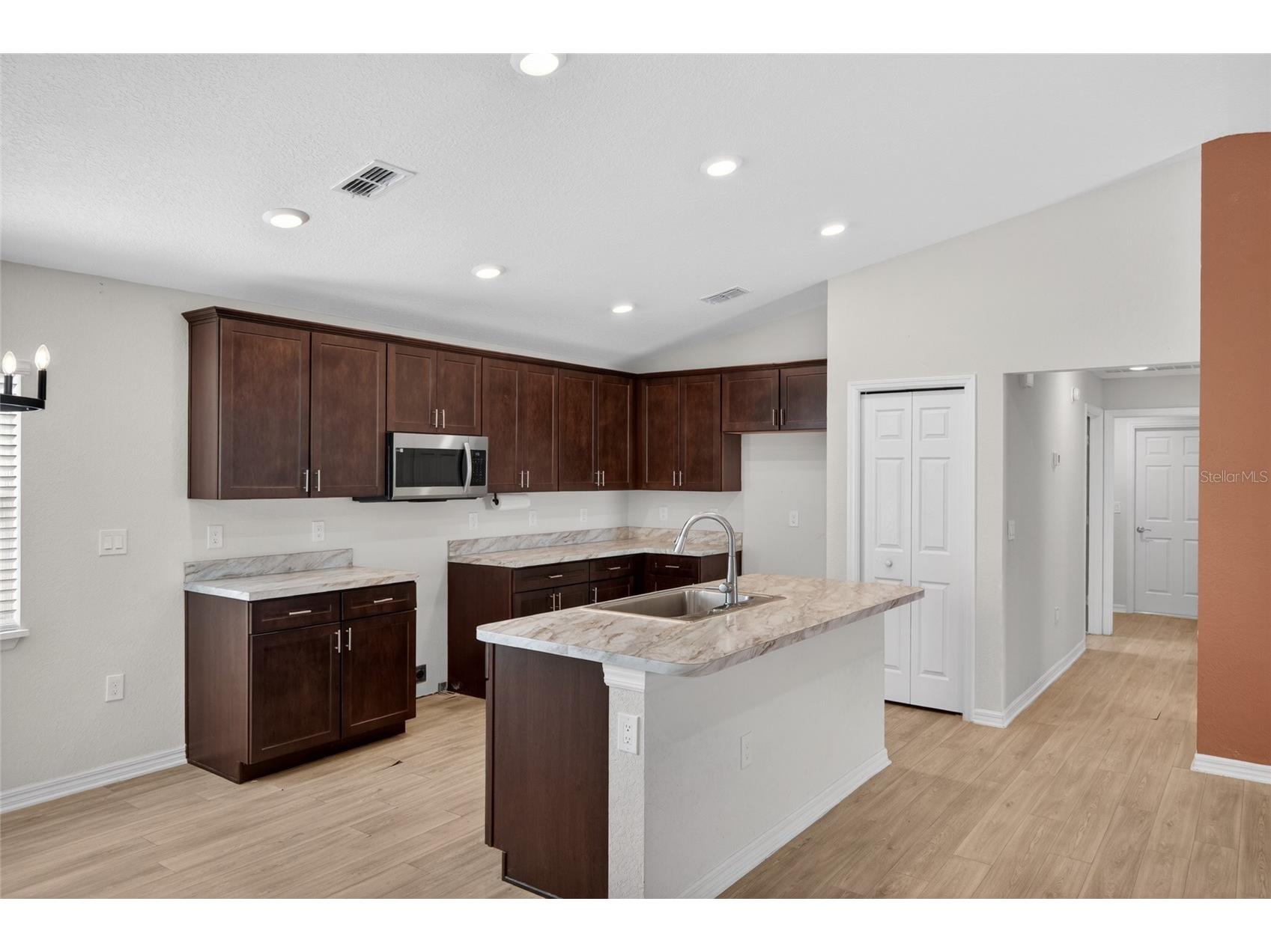 2024 Noble Drive Davenport FL 33837 G5111154 image5