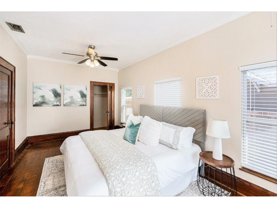 2024 Oakdale Way Clearwater FL 33755 TB8448414 image13