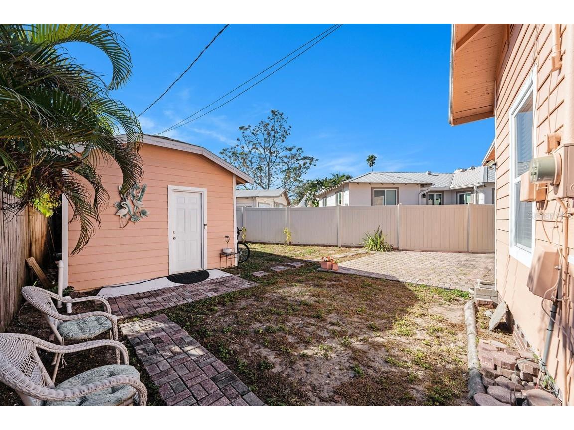 2024 Oakdale Way Clearwater FL 33755 TB8448414 image17