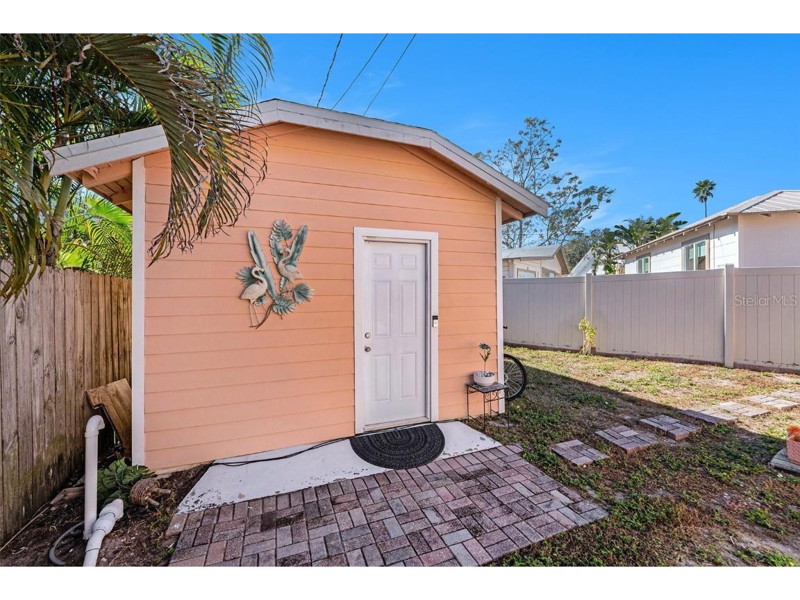 2024 Oakdale Way Clearwater FL 33755 TB8448414 image18