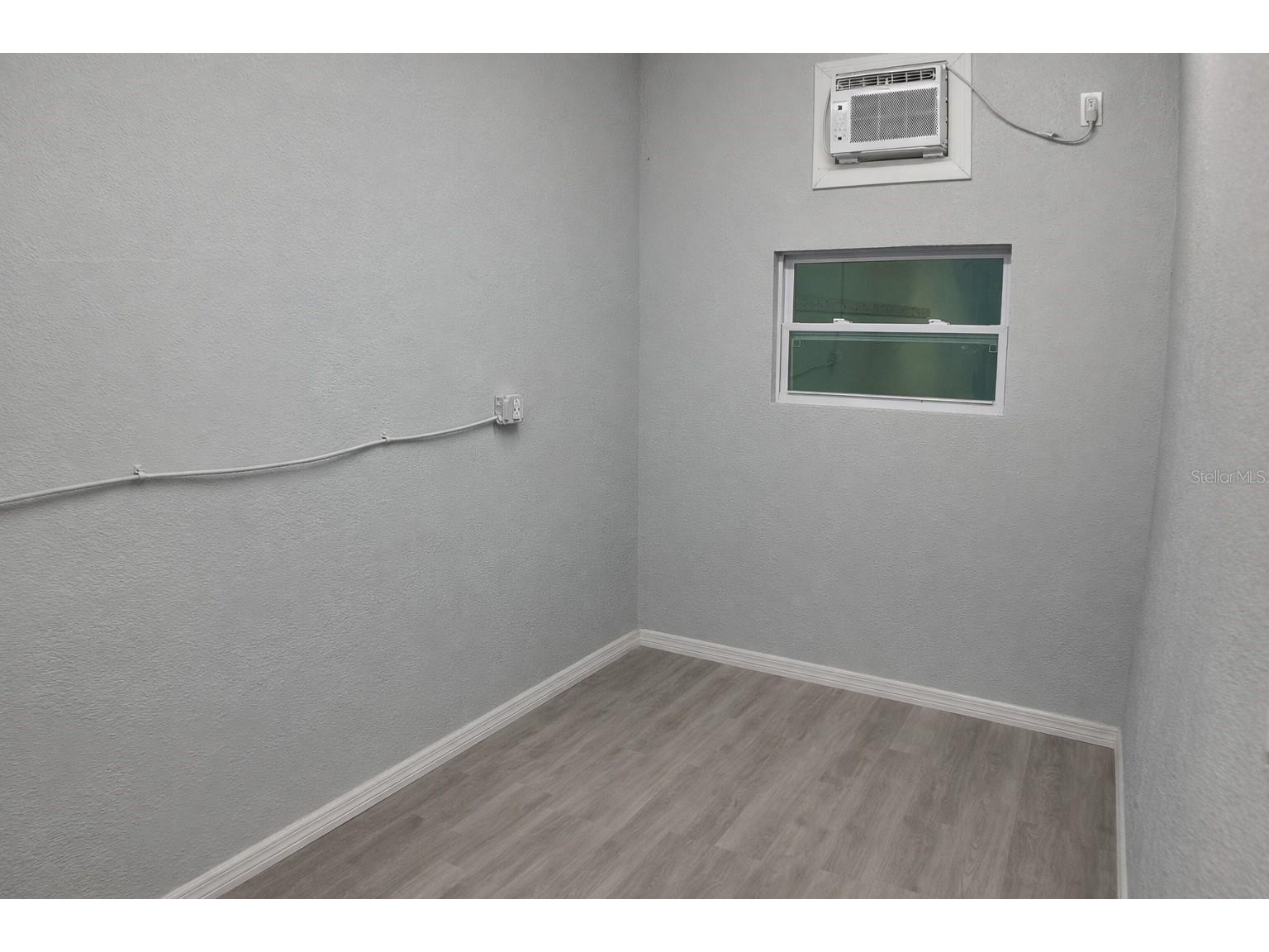 2024 Princeton Street Sarasota FL 34237 A4678379 image14