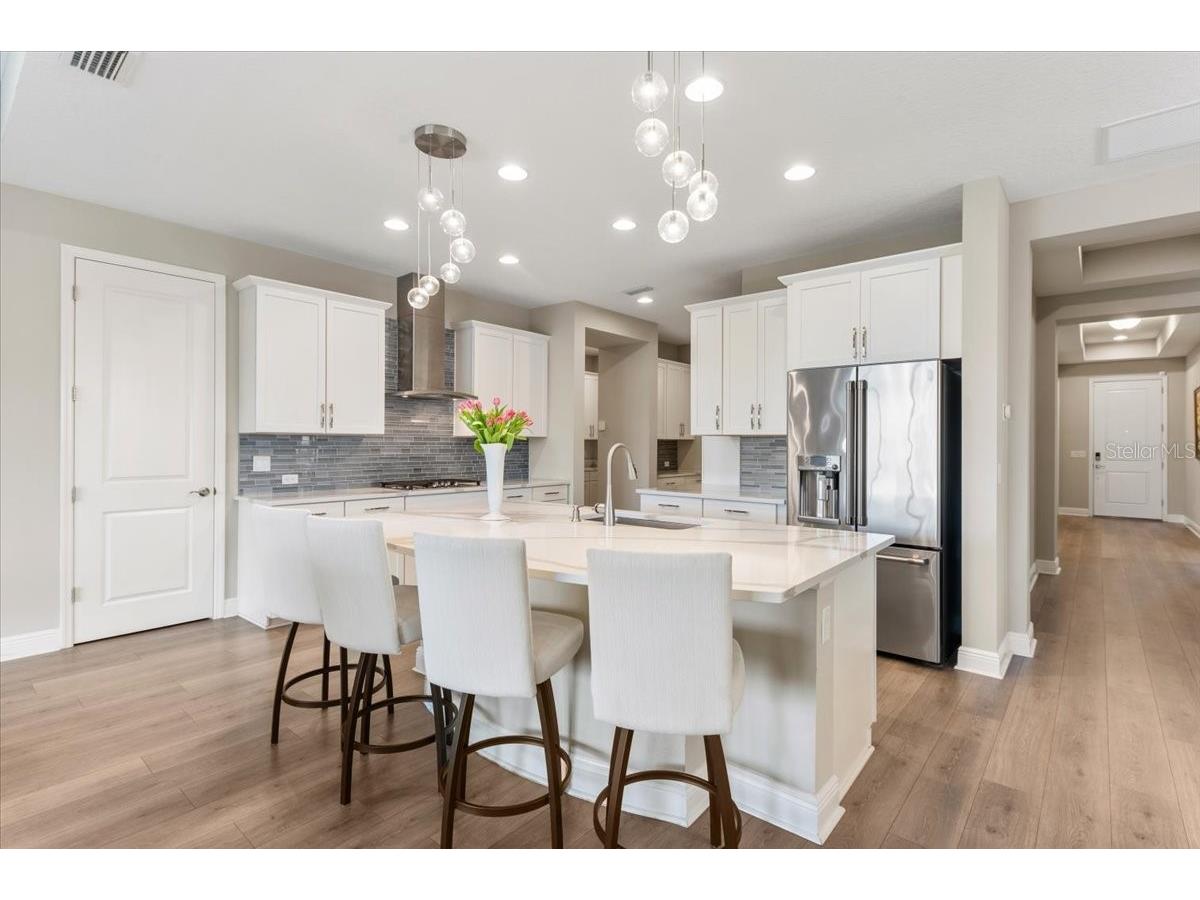 2024 Woodleaf Hammock Court Bradenton FL 34211 A4683236 image10