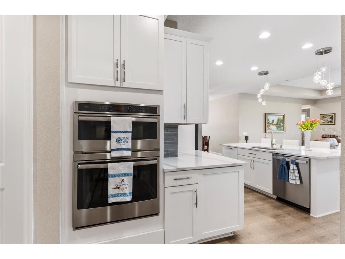 2024 Woodleaf Hammock Court Bradenton FL 34211 A4683236 image15