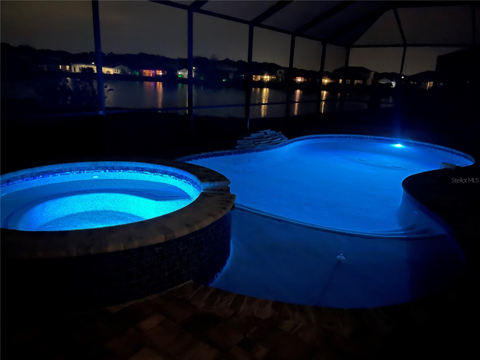 2024 Woodleaf Hammock Court Bradenton FL 34211 A4683236 image6
