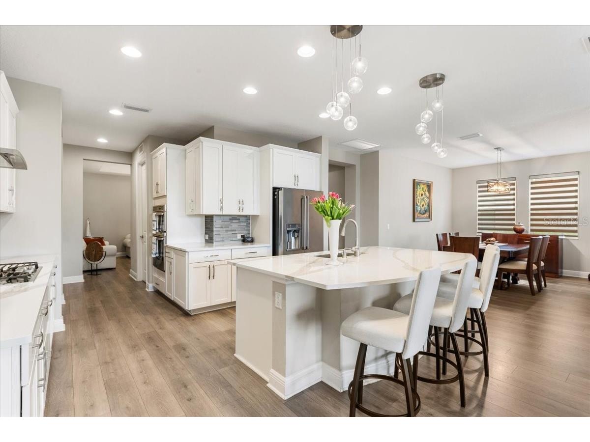 2024 Woodleaf Hammock Court Bradenton FL 34211 A4683236 image9