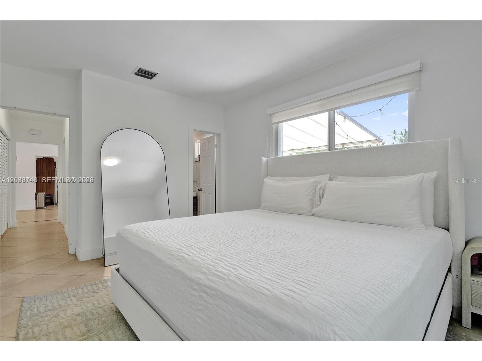 2025 Alamanda Drive North Miami FL 33181 TB8527076 image20