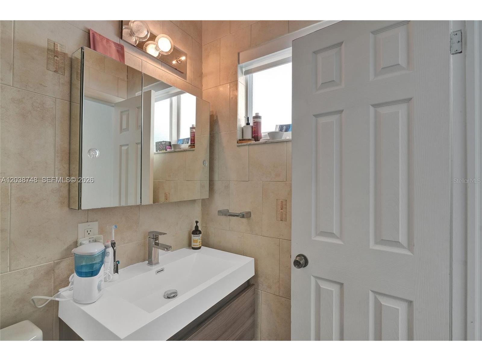 2025 Alamanda Drive North Miami FL 33181 TB8527076 image23