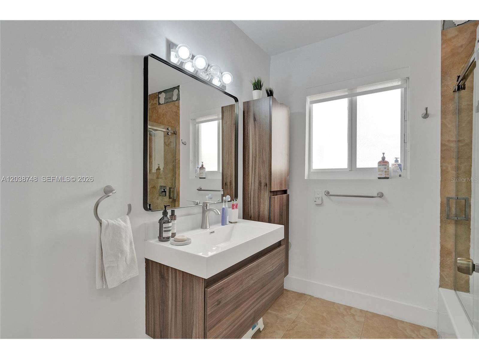 2025 Alamanda Drive North Miami FL 33181 TB8527076 image27