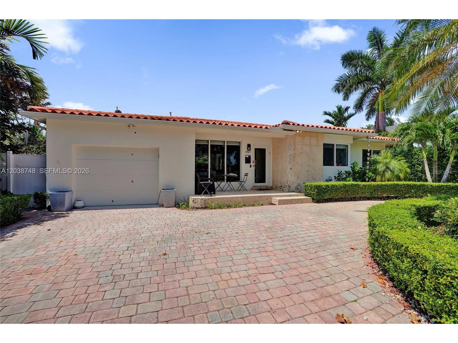 2025 Alamanda Drive North Miami FL 33181 TB8527076 image3
