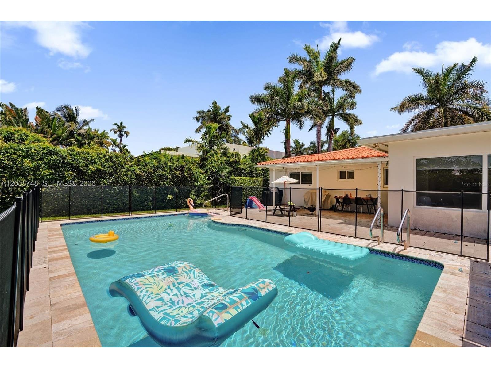 2025 Alamanda Drive North Miami FL 33181 TB8527076 image5
