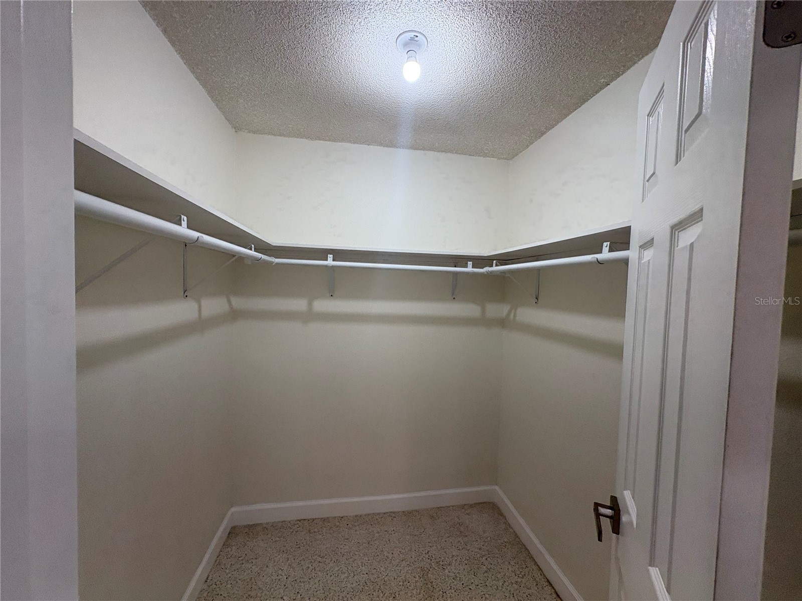 2025 Amanda Drive Sarasota FL 34232 A4610335 image17