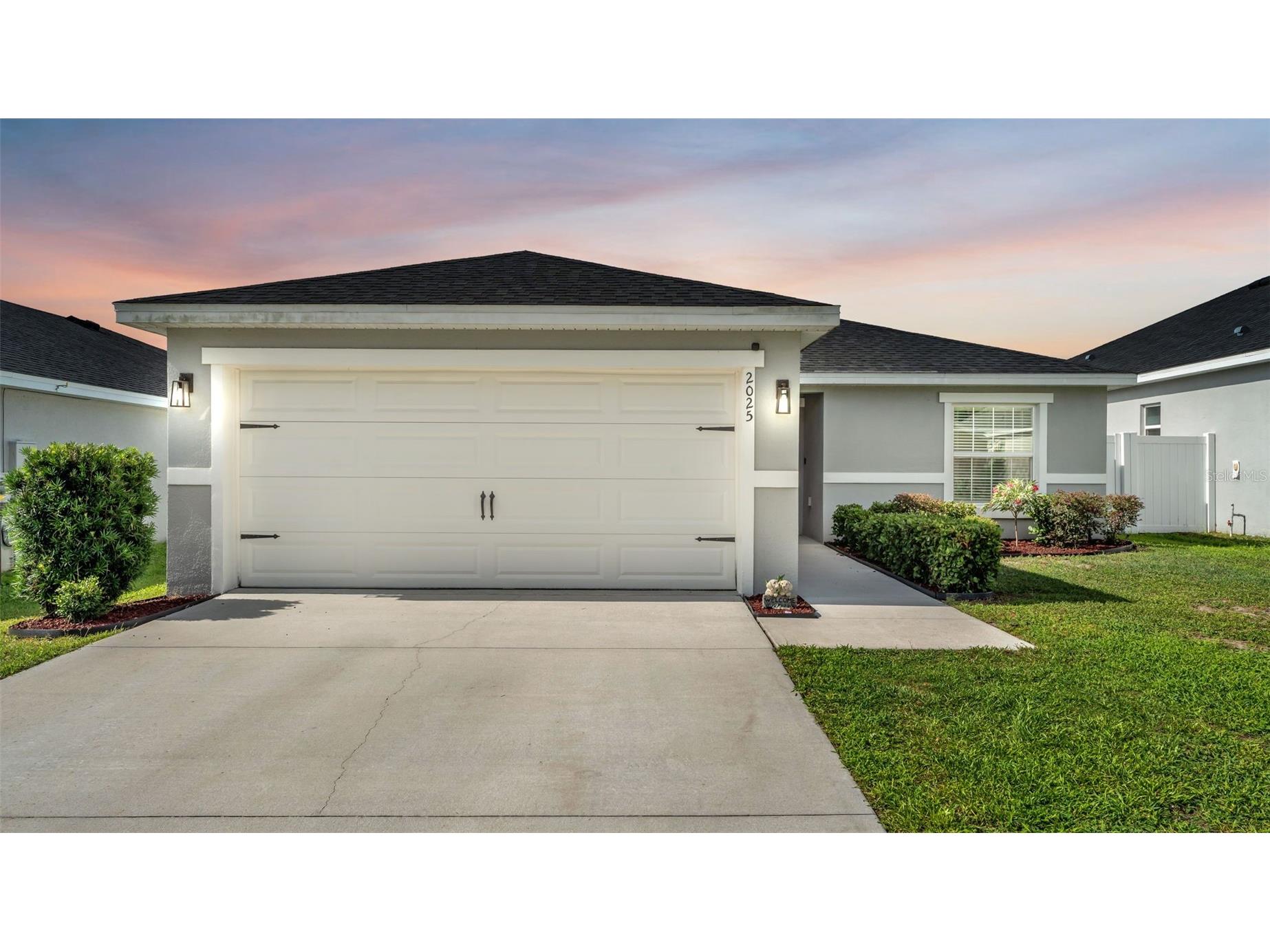 2025 Harvest Landing Circle Lakeland FL 33810 L4962048 image1