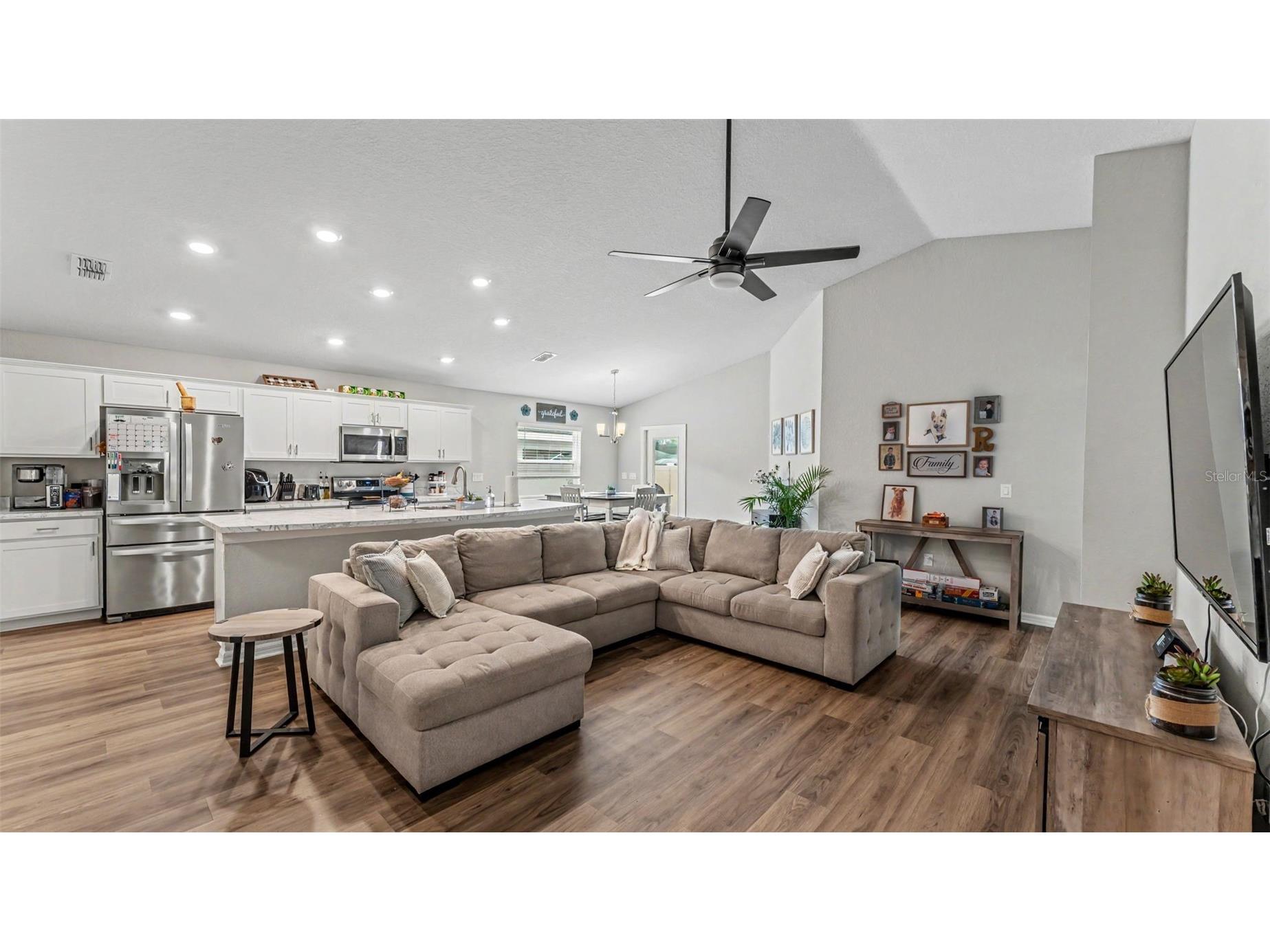 2025 Harvest Landing Circle Lakeland FL 33810 L4962048 image7