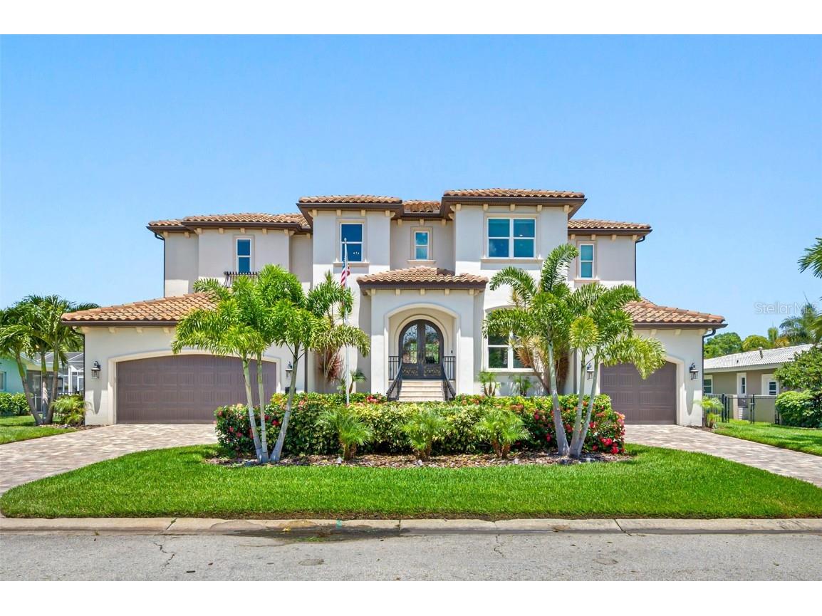 2025 Illinois Avenue NE Saint Petersburg FL 33703 U8188146 image1