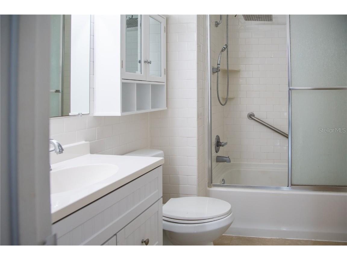 2025 Lakewood Club Drive S #5K Saint Petersburg FL 33712 TB8430775 image12