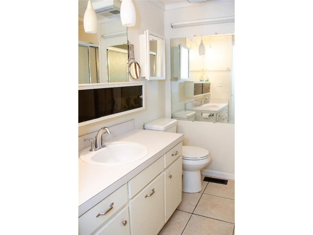 2025 Melody Drive Holiday FL 34691 TB8449289 image11