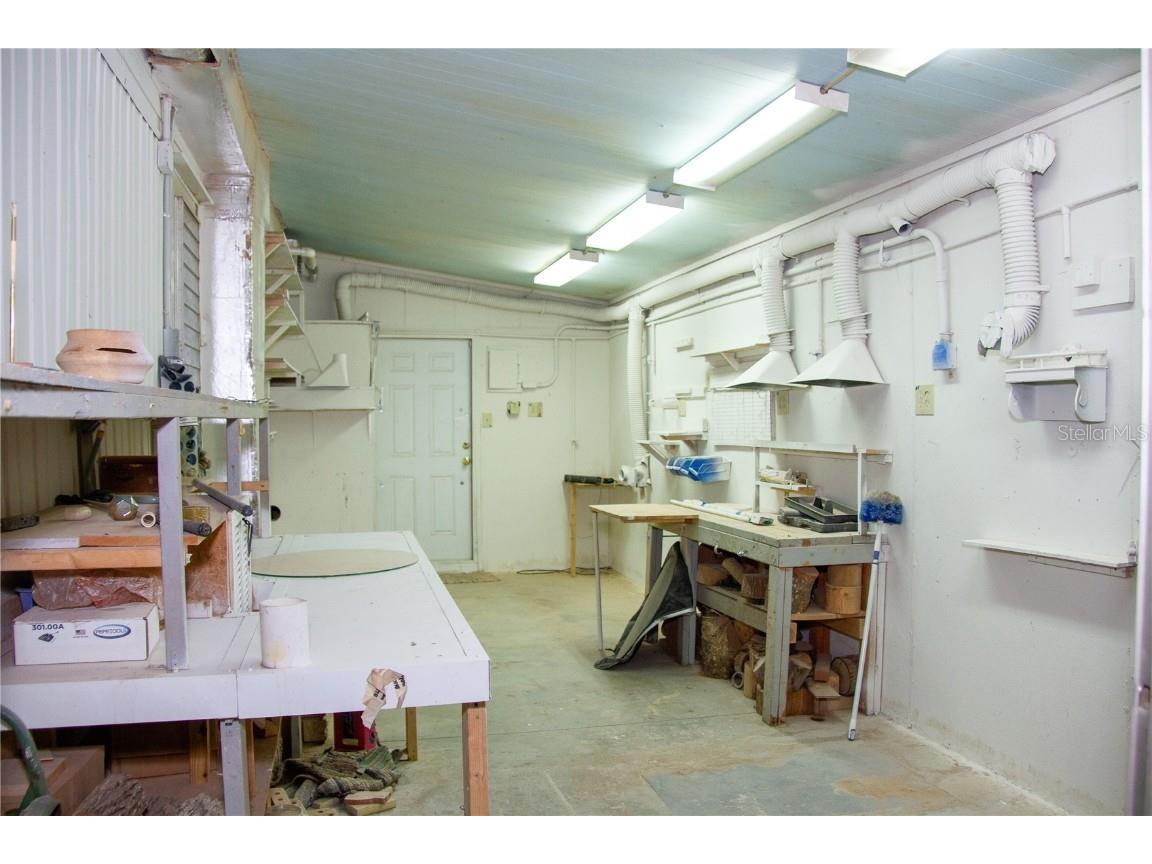 2025 Melody Drive Holiday FL 34691 TB8449289 image15