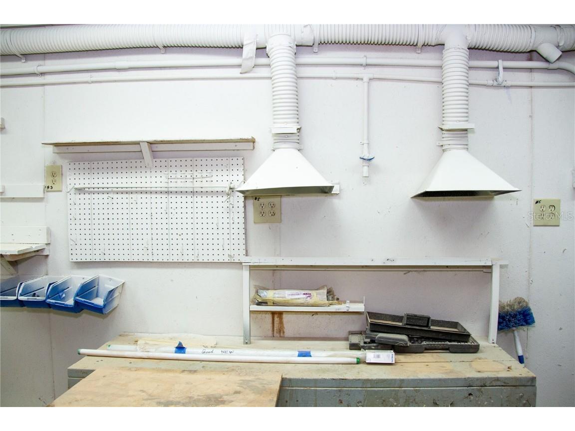 2025 Melody Drive Holiday FL 34691 TB8449289 image17