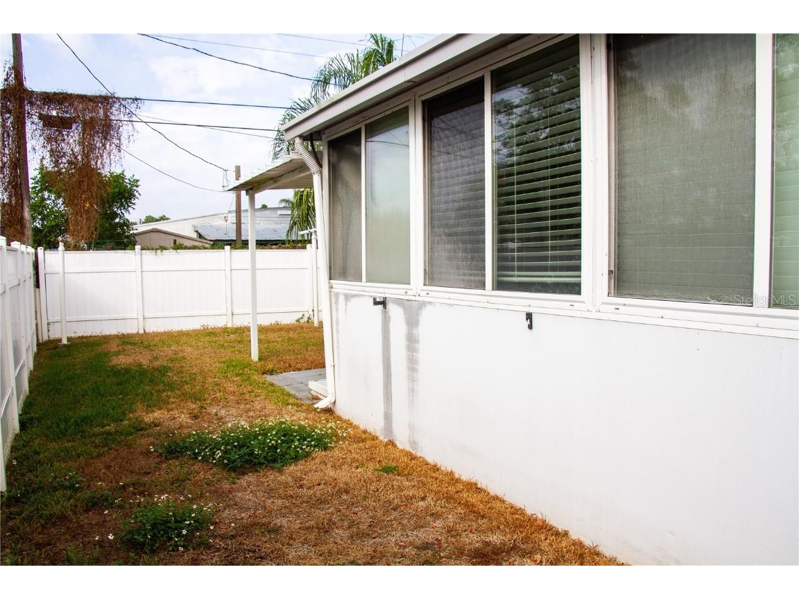 2025 Melody Drive Holiday FL 34691 TB8449289 image27