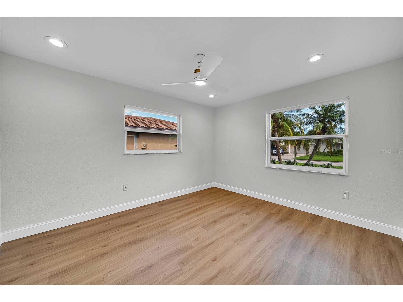 2025 Michigan Avenue NE Saint Petersburg FL 33703 - TAMPA BAY TB8415563 image22