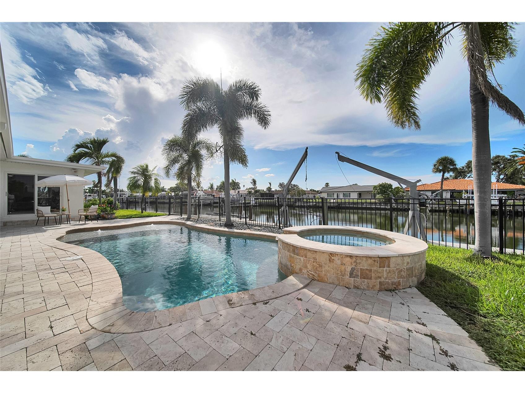 2025 Michigan Avenue NE Saint Petersburg FL 33703 - TAMPA BAY TB8415563 image27