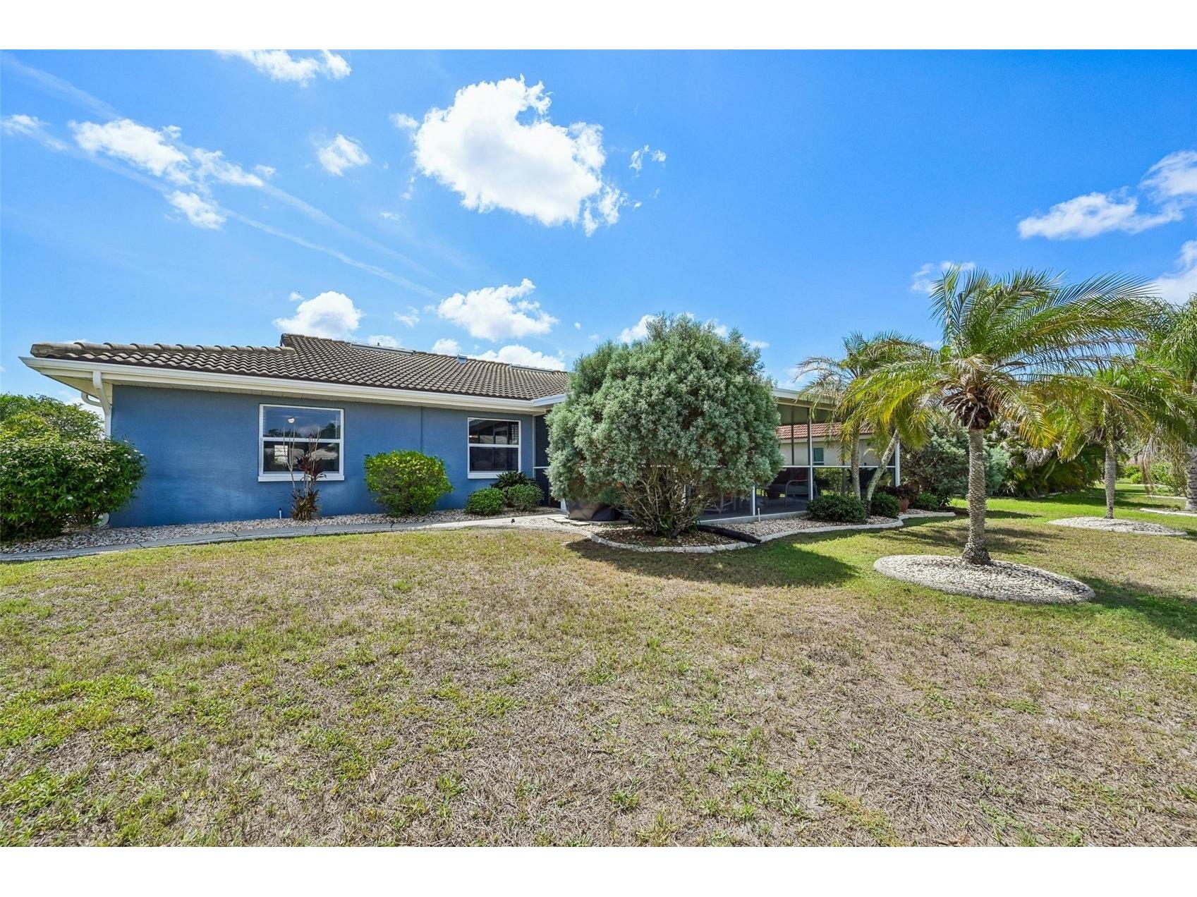 2025 New Bedford Drive Sun City Center FL 33573 TB8511425 image32