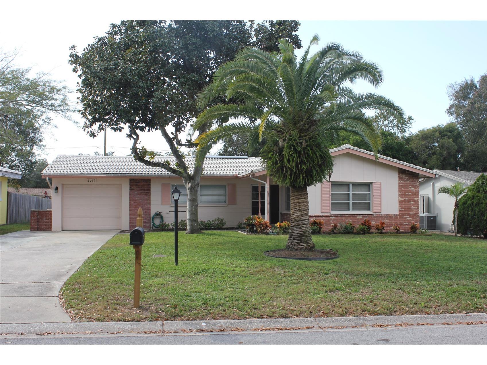 2025 Pine Ridge Drive Clearwater FL 33763 TB8494699 image1