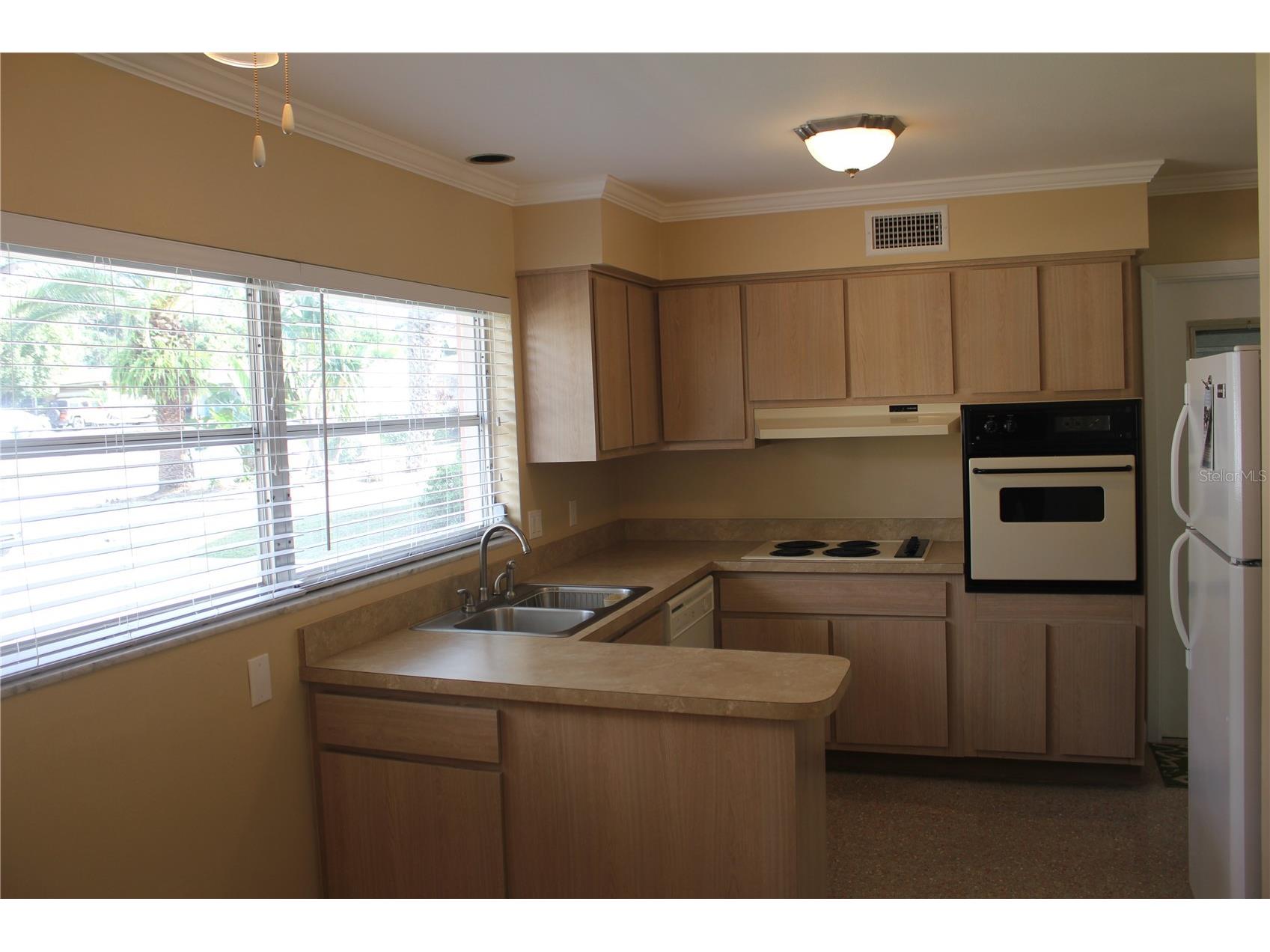 2025 Pine Ridge Drive Clearwater FL 33763 TB8494699 image5