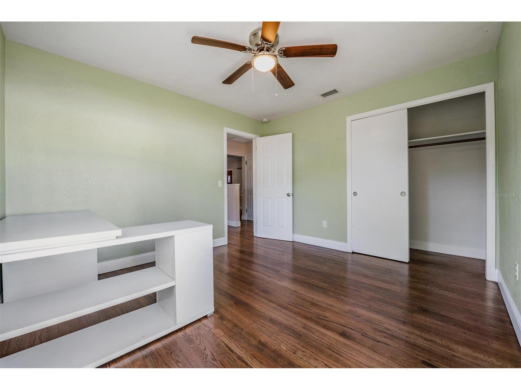 2025 Plaza Dolores Clearwater FL 33755 TB8460060 image18