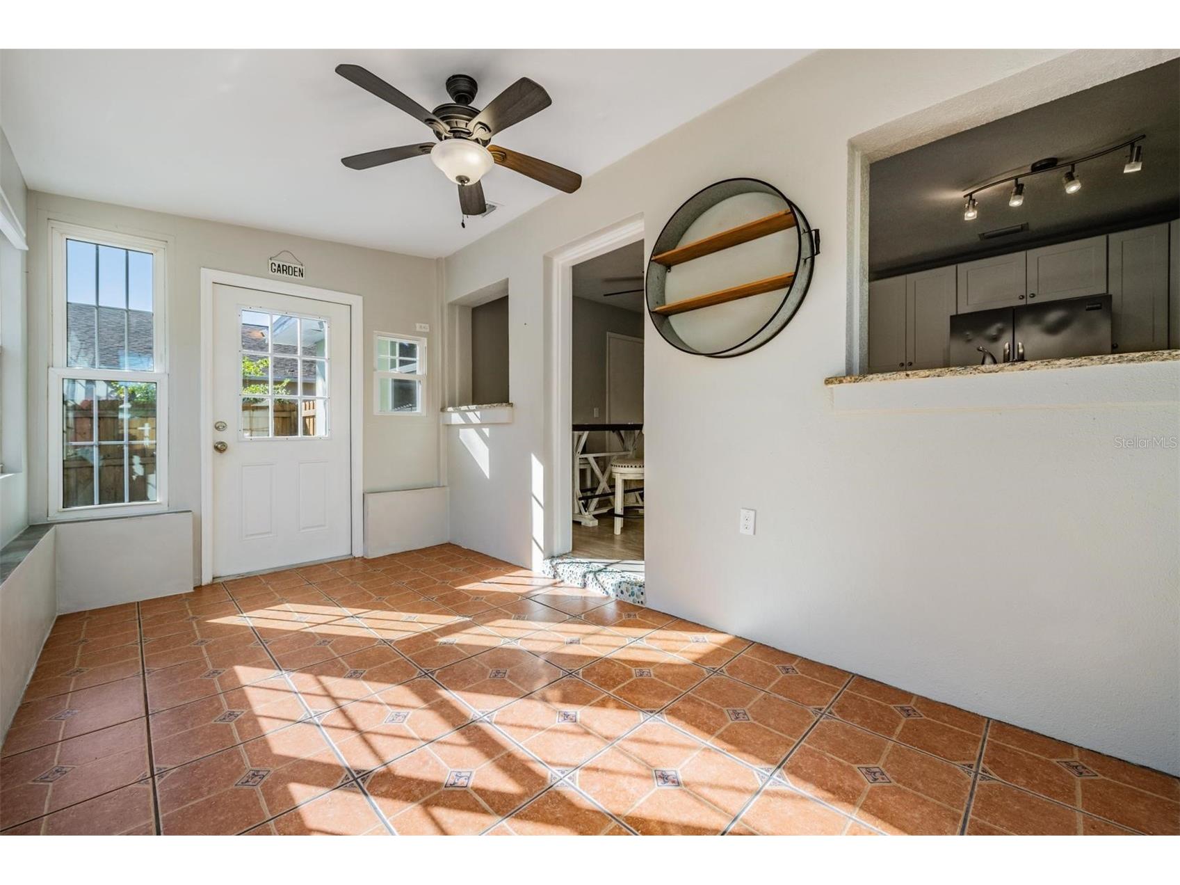 2025 Plaza Dolores Clearwater FL 33755 TB8460060 image20