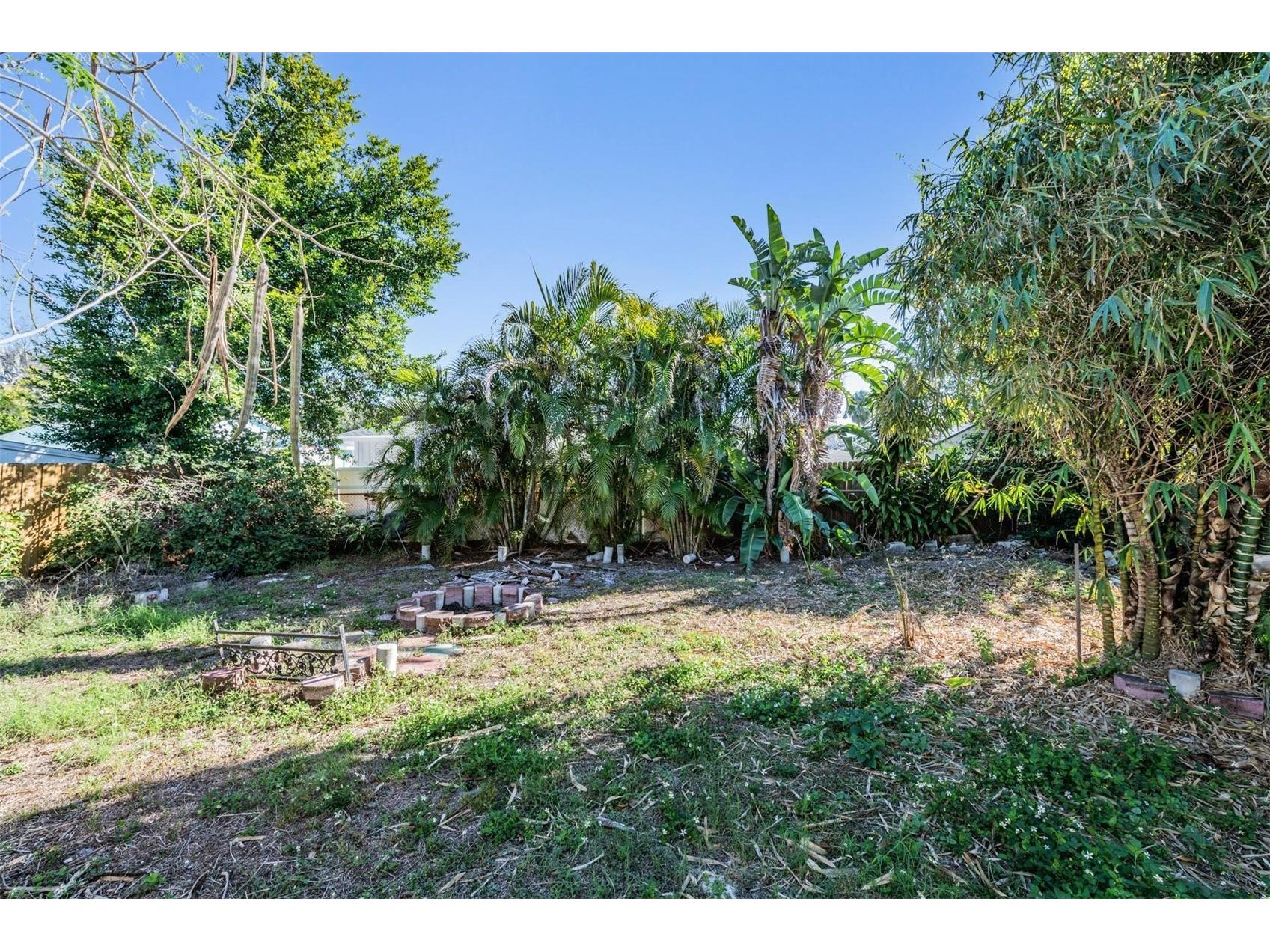 2025 Plaza Dolores Clearwater FL 33755 TB8460060 image23