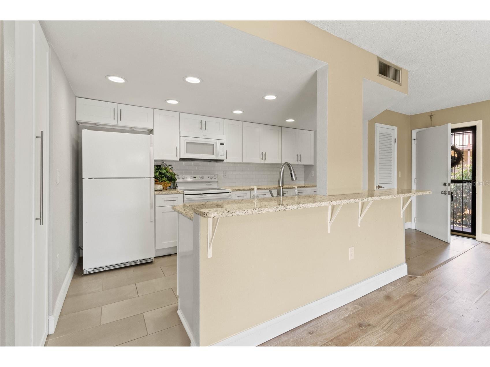 2025 Sylvester Road #N202 Lakeland FL 33803 L4959464 image6