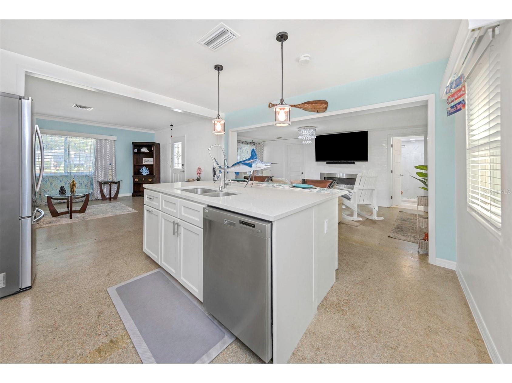 2025 Temple Terrace Clearwater FL 33764 S5148158 image17