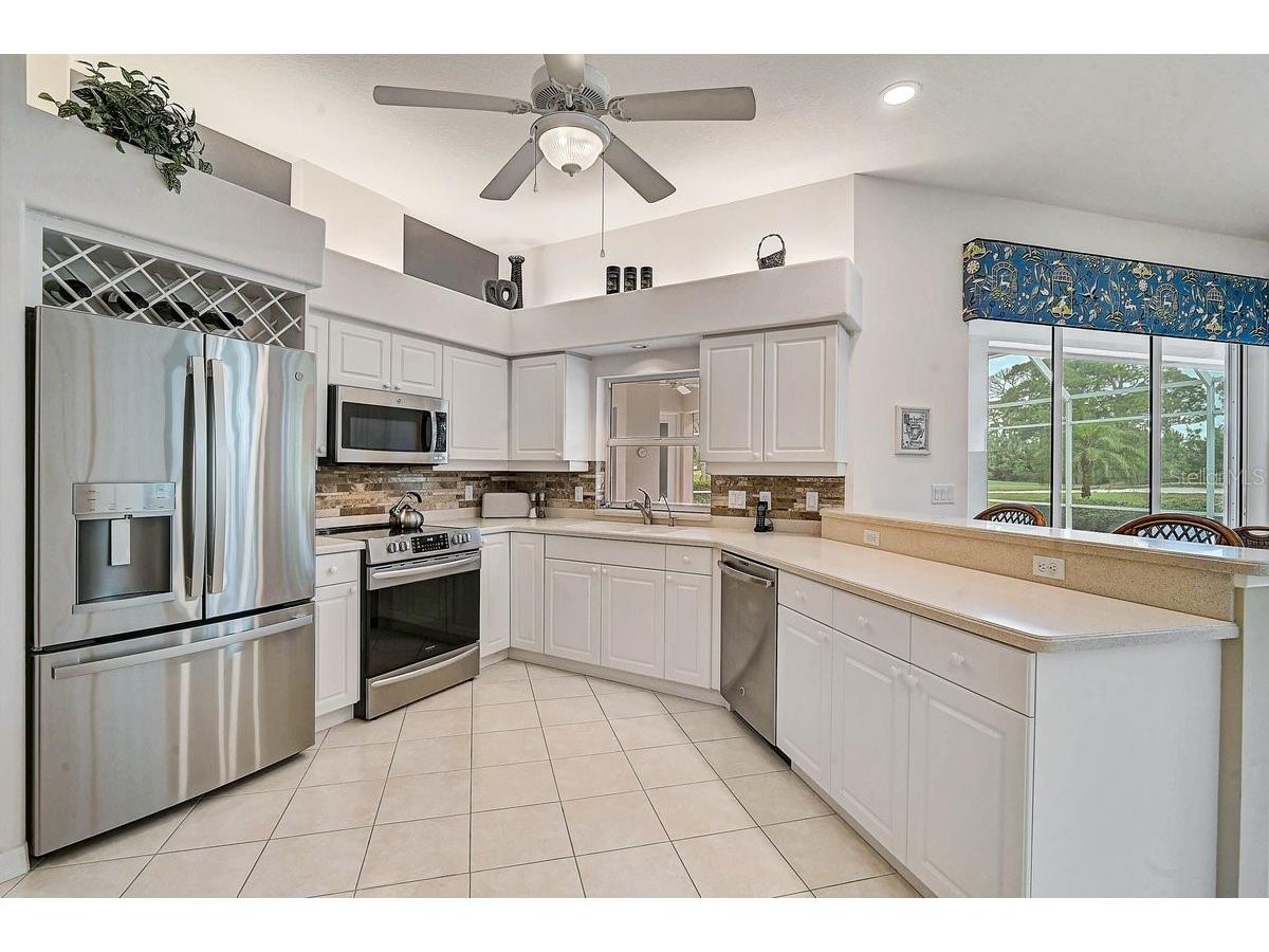 2025 White Feather Lane Nokomis FL 34275 A4695031 image10