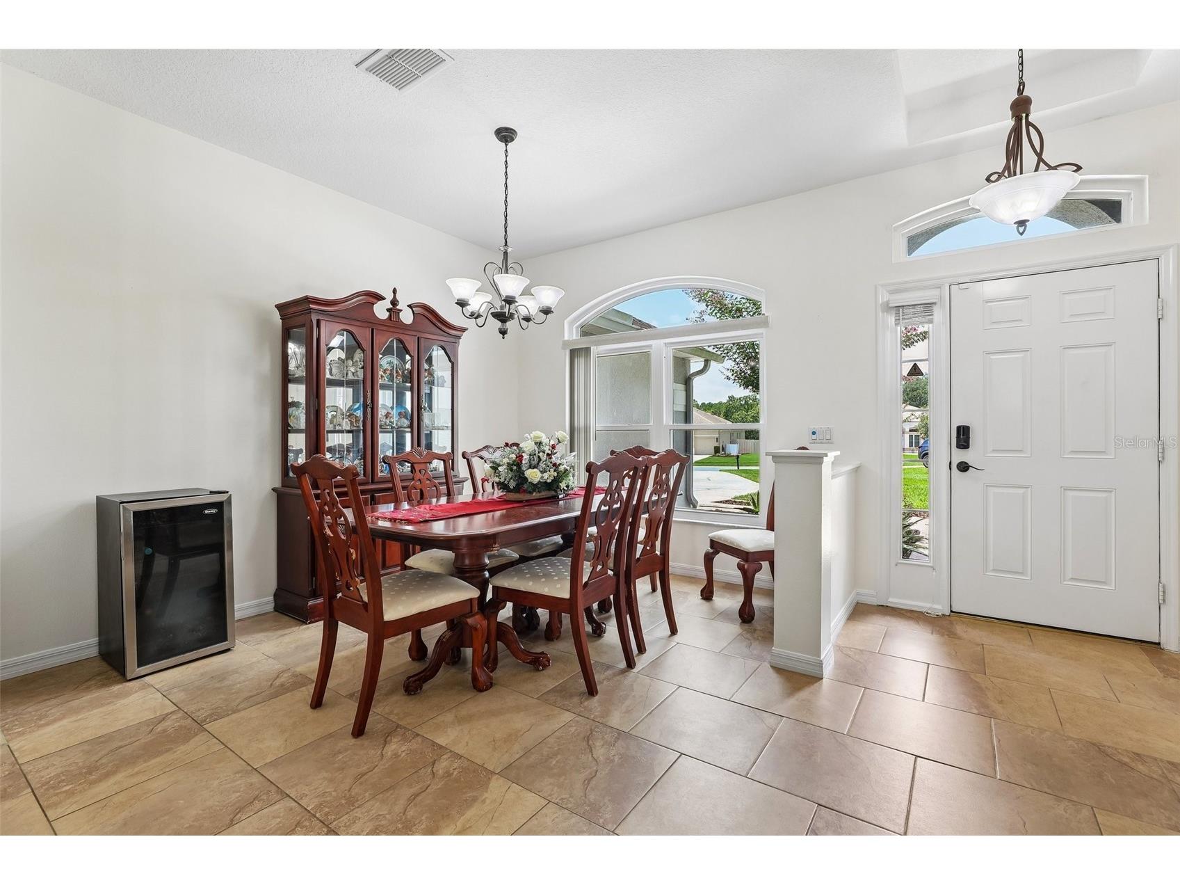 2025 Wintermere Pointe Drive Winter Garden FL 34787 O6422627 image4
