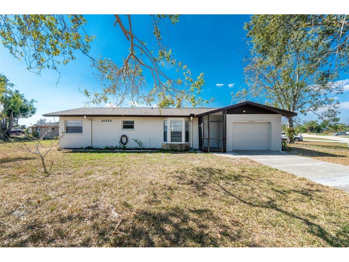 20250 Midway Boulevard Port Charlotte FL 33952 C7471143 image1