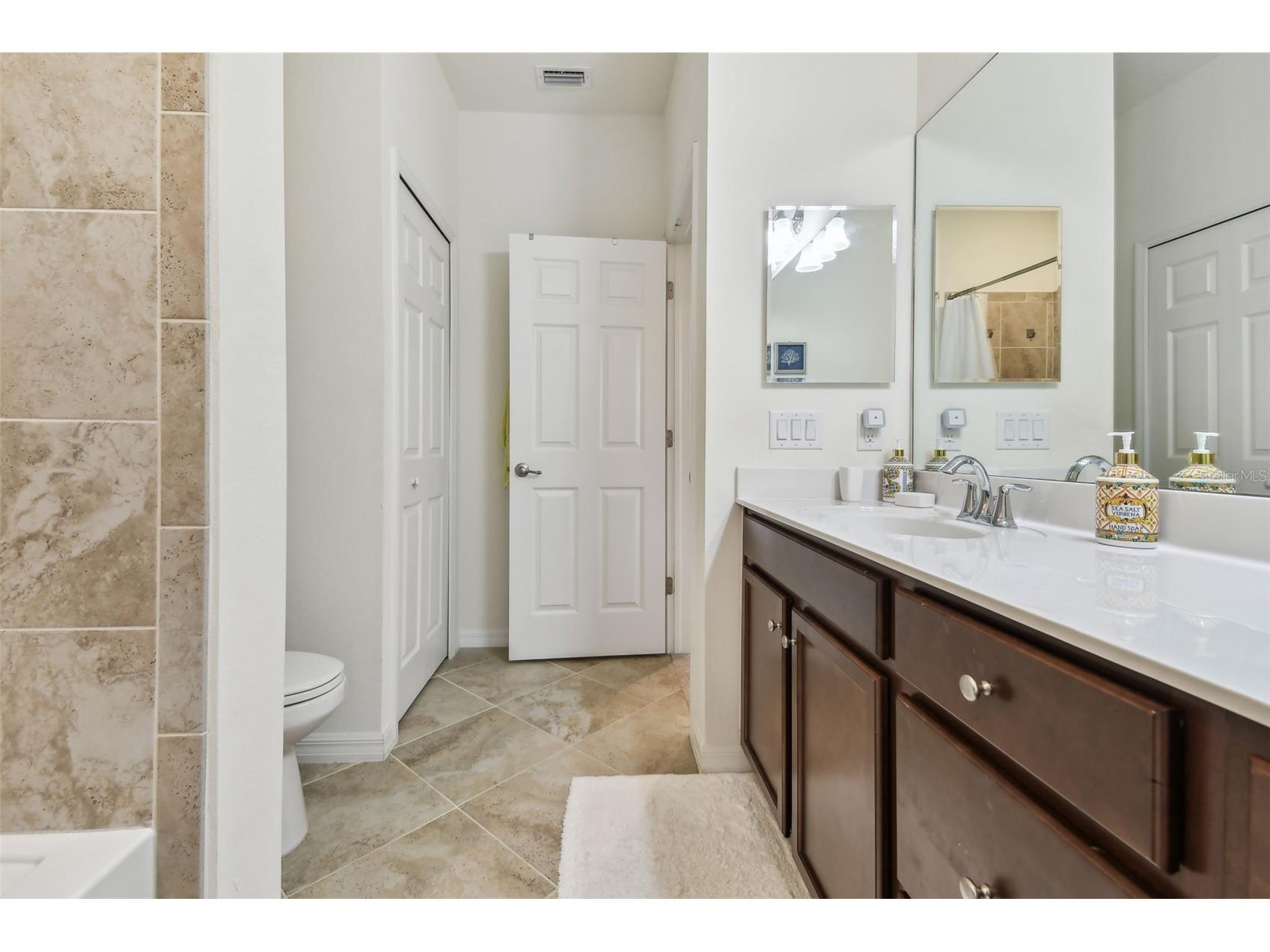 20252 Lagente Circle Venice FL 34293 TB8506190 image43