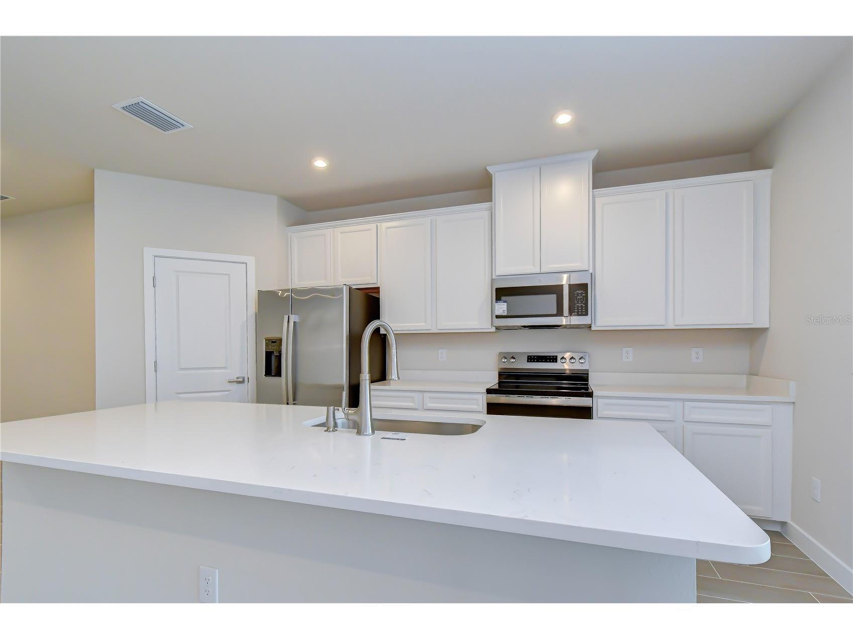 20253 Lou Angela Lane Lutz FL 33558 TB8524239 image16