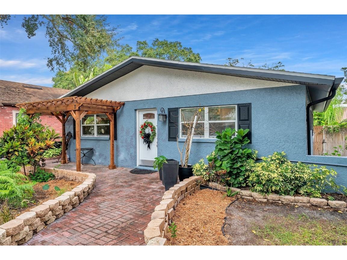 2026 10th Street S Saint Petersburg FL 33705 U8182051 image1