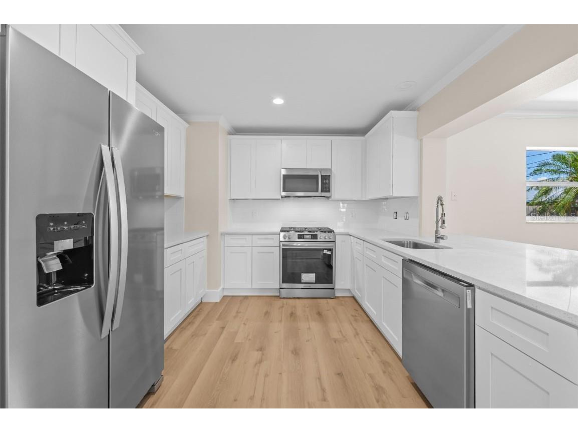 2026 Bayou Grande Boulevard NE Saint Petersburg FL 33703 TB8414739 image4