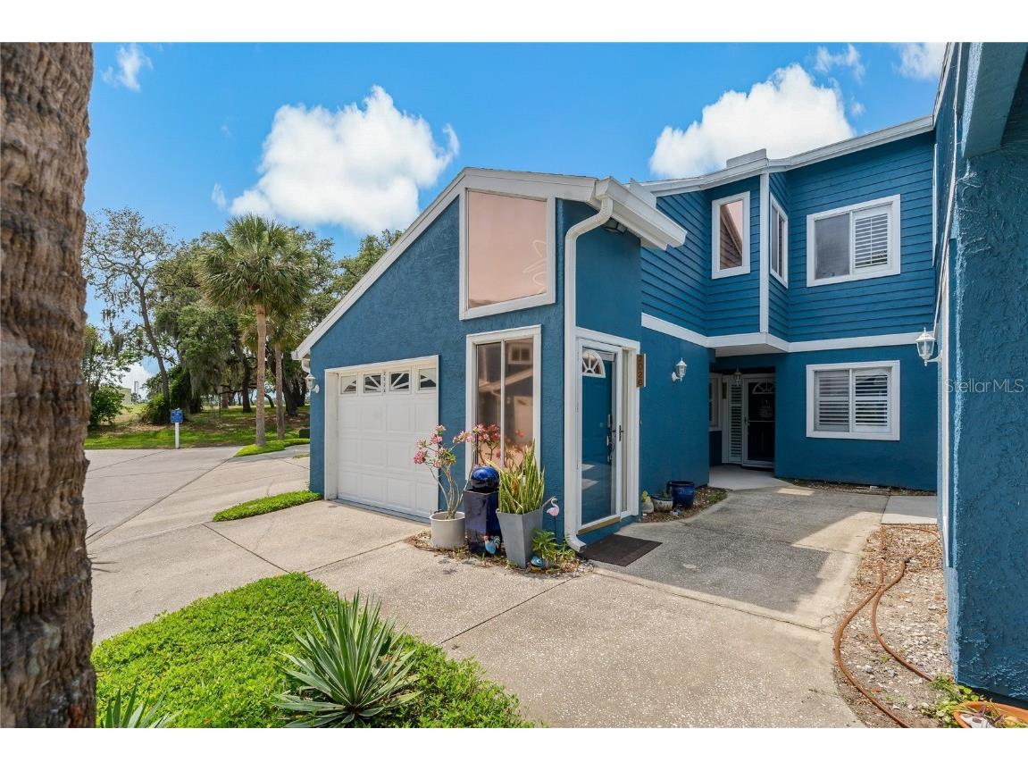 2026 Golfview Drive #2026 Tarpon Springs FL 34689 W7875295 image1