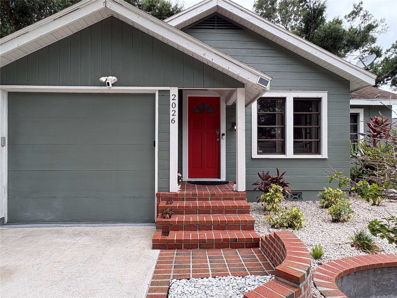 2026 Grove Street Sarasota FL 34239 A4696267 image1