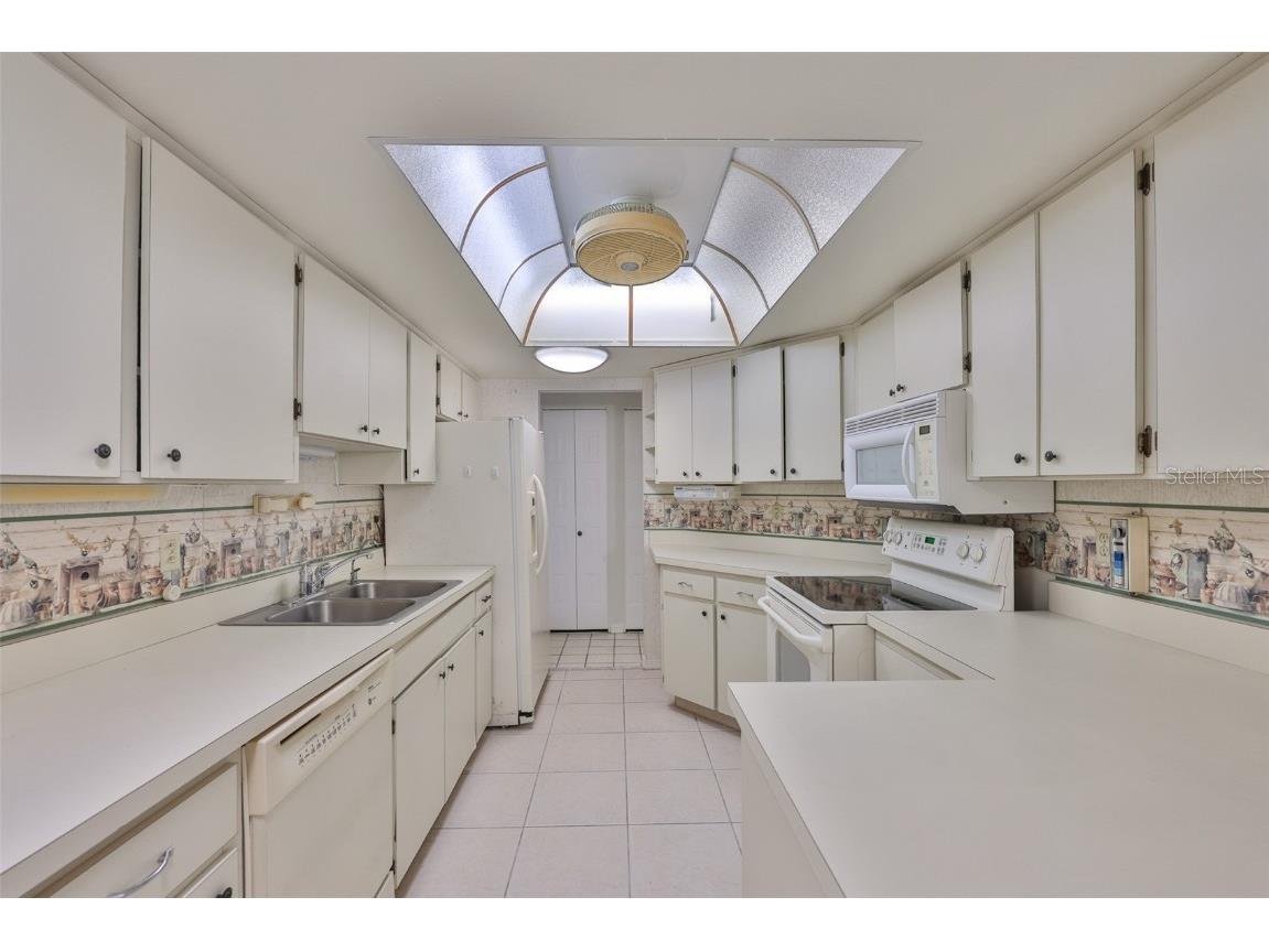 2026 Hawkhurst Circle Sun City Center FL 33573 TB8432667 image16