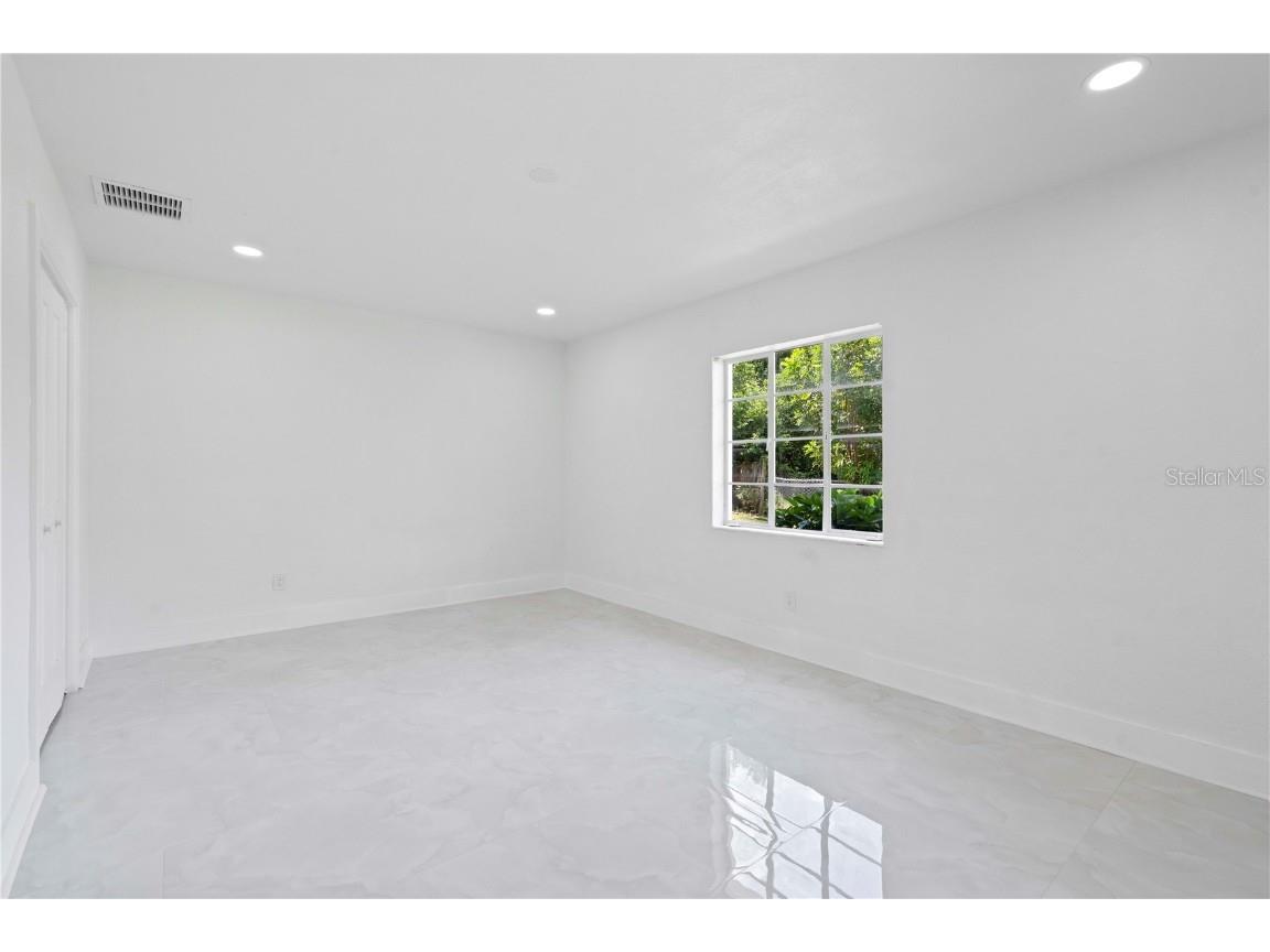 2026 Pinecrest Way Clearwater FL 33755 TB8431759 image19